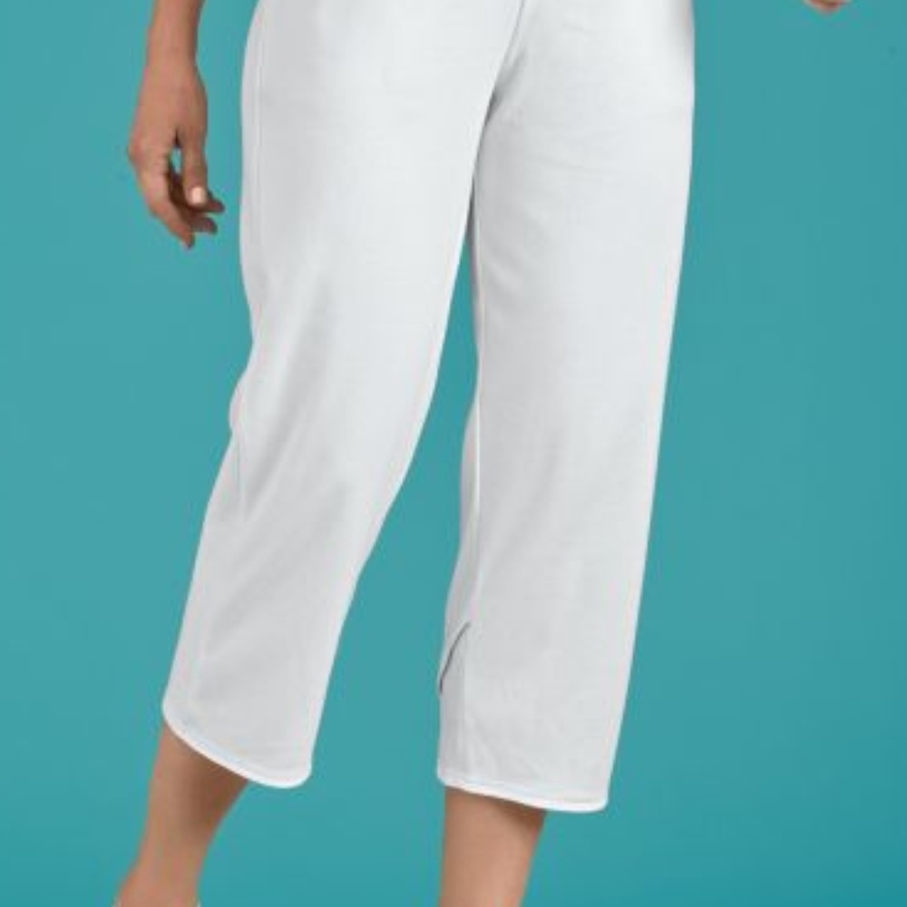 Cropped Relaxed Fit Pants